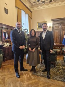 594555445_886095913772810_7747076433047622595_n